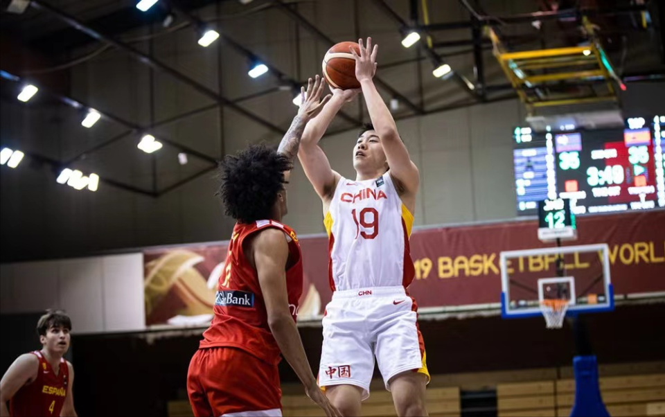 转折点浙江队临场应变；欧篮联赛后攻防权衡；引发热议；纪律约束更严格(辽宁与浙江赛后发生冲突)-九游官方网站